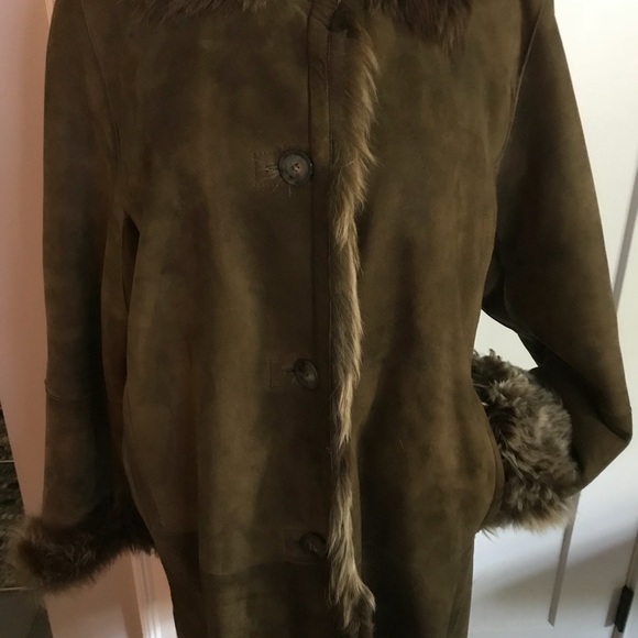 Genuine Shearling Coat - Picture 7 of 8
